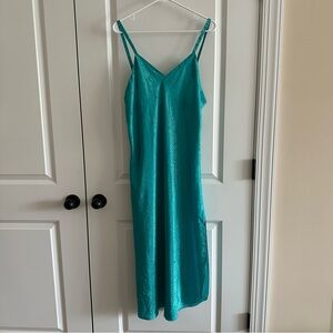 Vintage Maryann's Boutique Textured Turquoise Long Slip Size Large